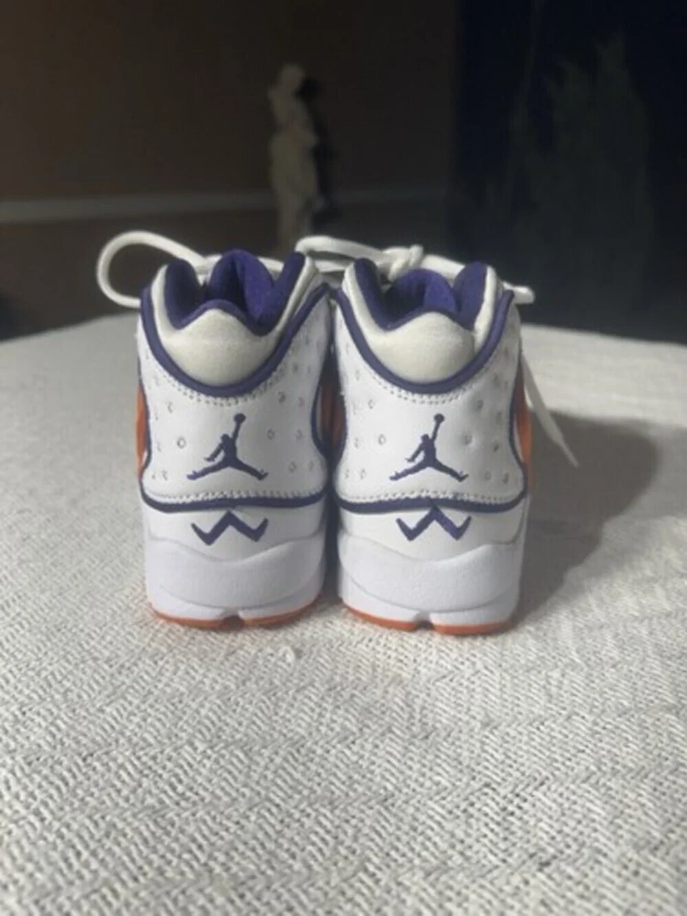 Wmns Air Jordan OG 'Suns' Sneakers